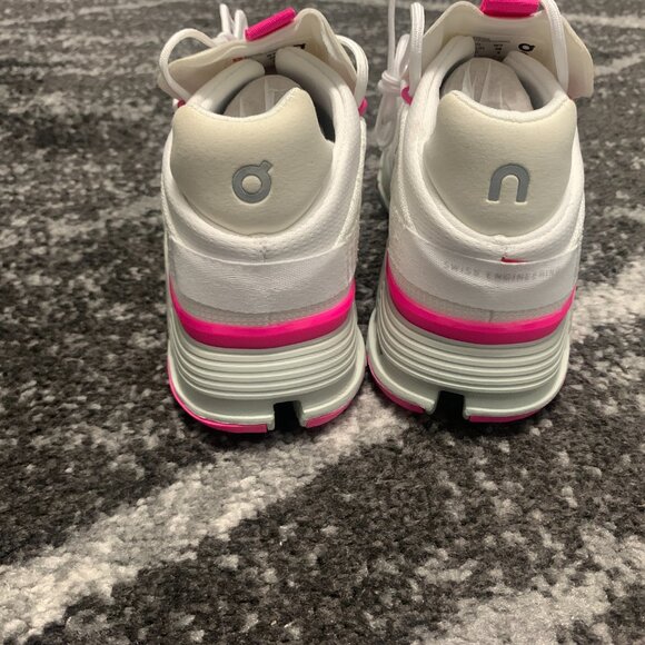 On Running CloudNova Undyed Pink Women's Size 6, 7 - Picture 4 of 6